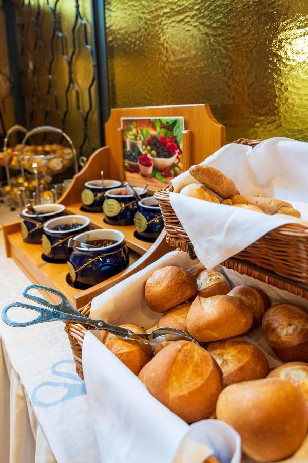 Hotel Baeren Санкт-Мориц Экстерьер фото