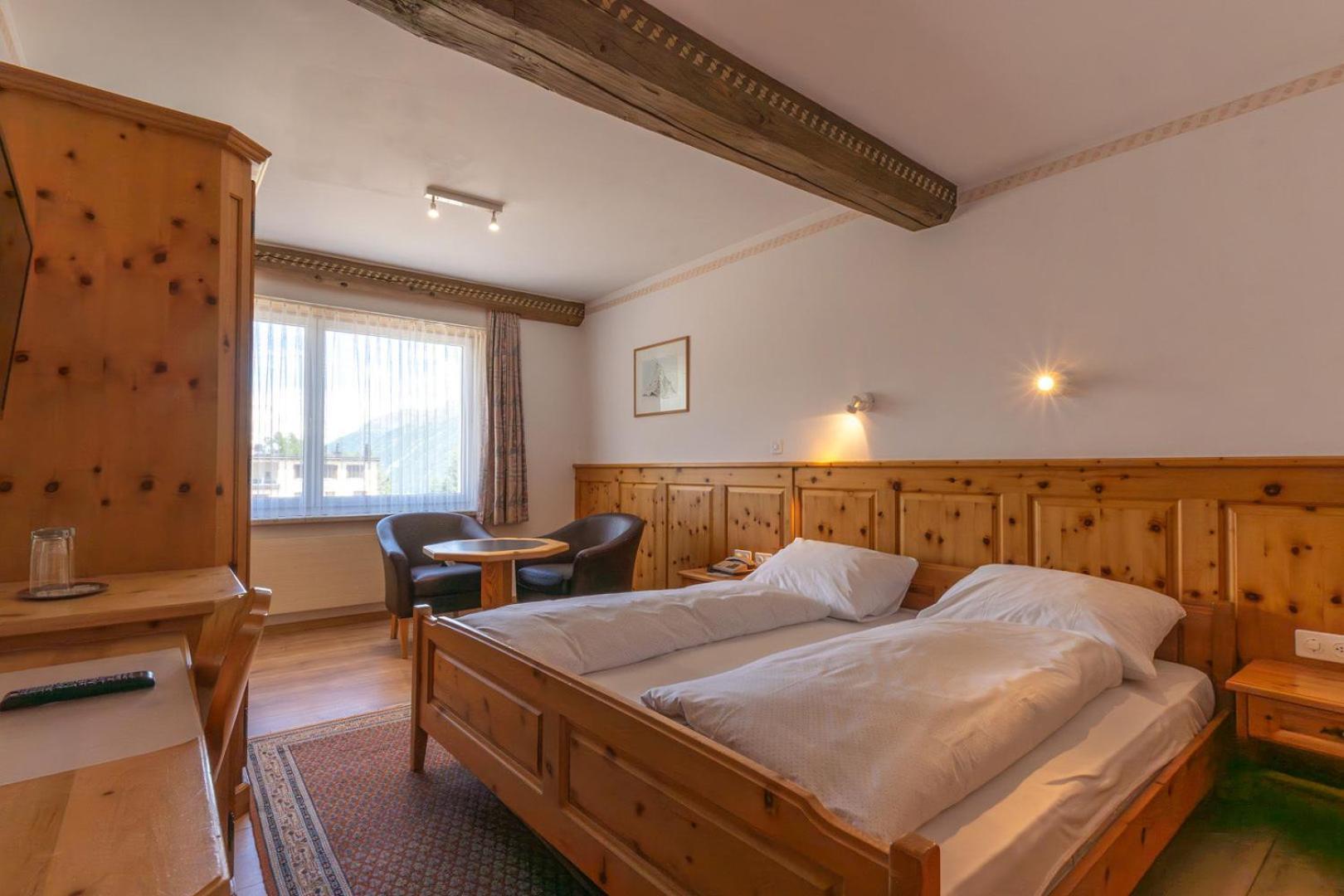 Hotel Baeren Санкт-Мориц Экстерьер фото